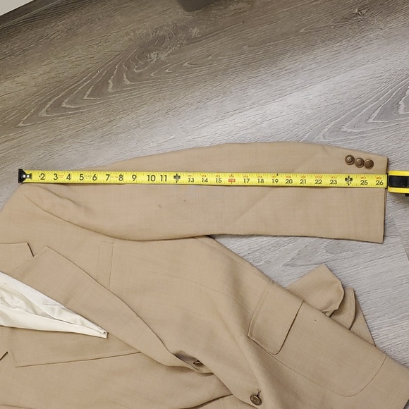 True vintage Bill Blass mens tan blazer - Picture 13 of 13